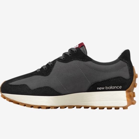 NWOB New Balance 327’s (SOLD OUT) - Picture 3 of 10